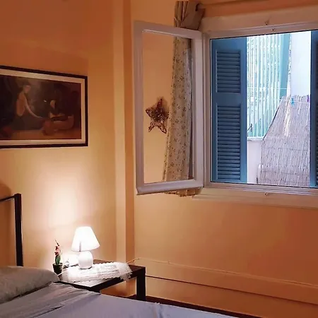Little Chill Apartment Athens